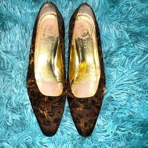 ✨Vintage✨ Paloma of Italy Kitten Heels